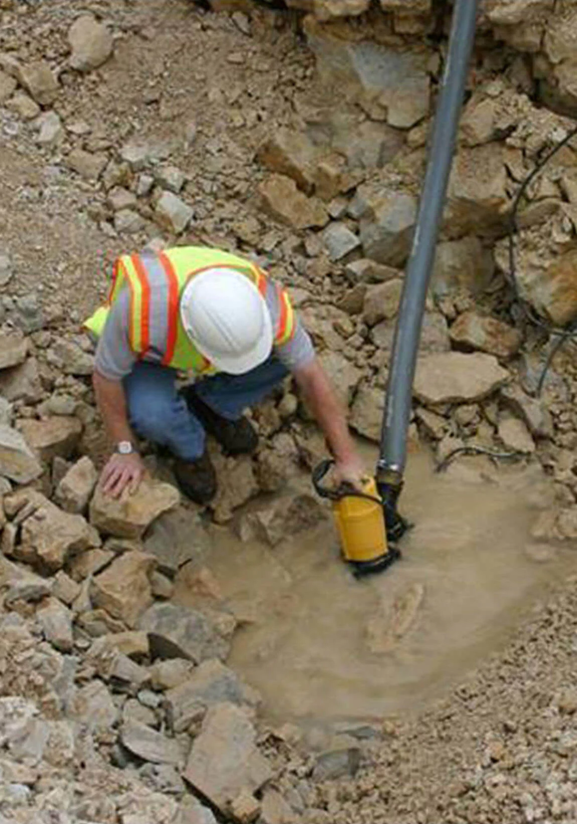 Alquiler online Bomba de agua sumergible 1 CV Wacker Neuson PST2 400 bricolaje y reformas