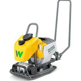 Alquiler Bandeja vibradora a batería Wacker Neuson APS1340e