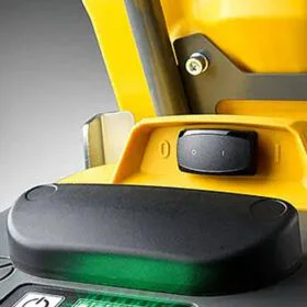 Bandeja vibradora a batería Wacker Neuson APS1340e alquiler online