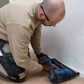 Clavadora para madera Bosch GNH 18V-64-2 alquiler bricolaje y reformas