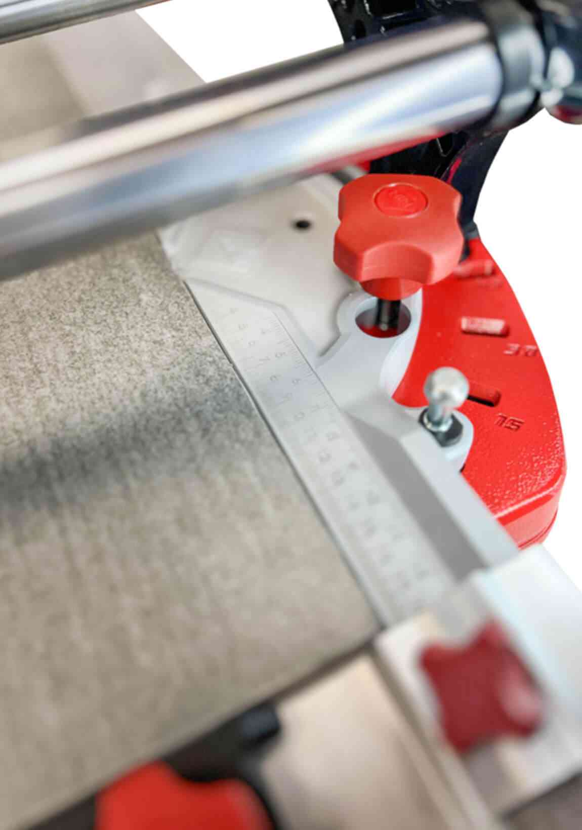 Alquiler online Cortadora de baldosas manual Rubi TX-1250-MAX bricolaje y reformas