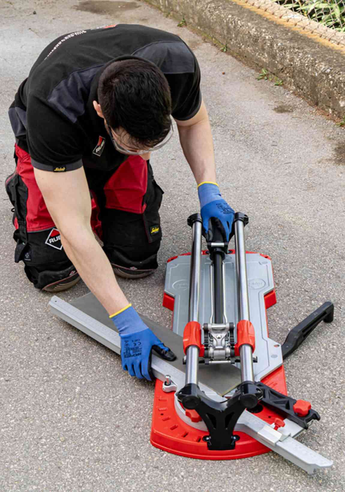 Bricolaje y reformas Cortadora de baldosas manual alquiler online