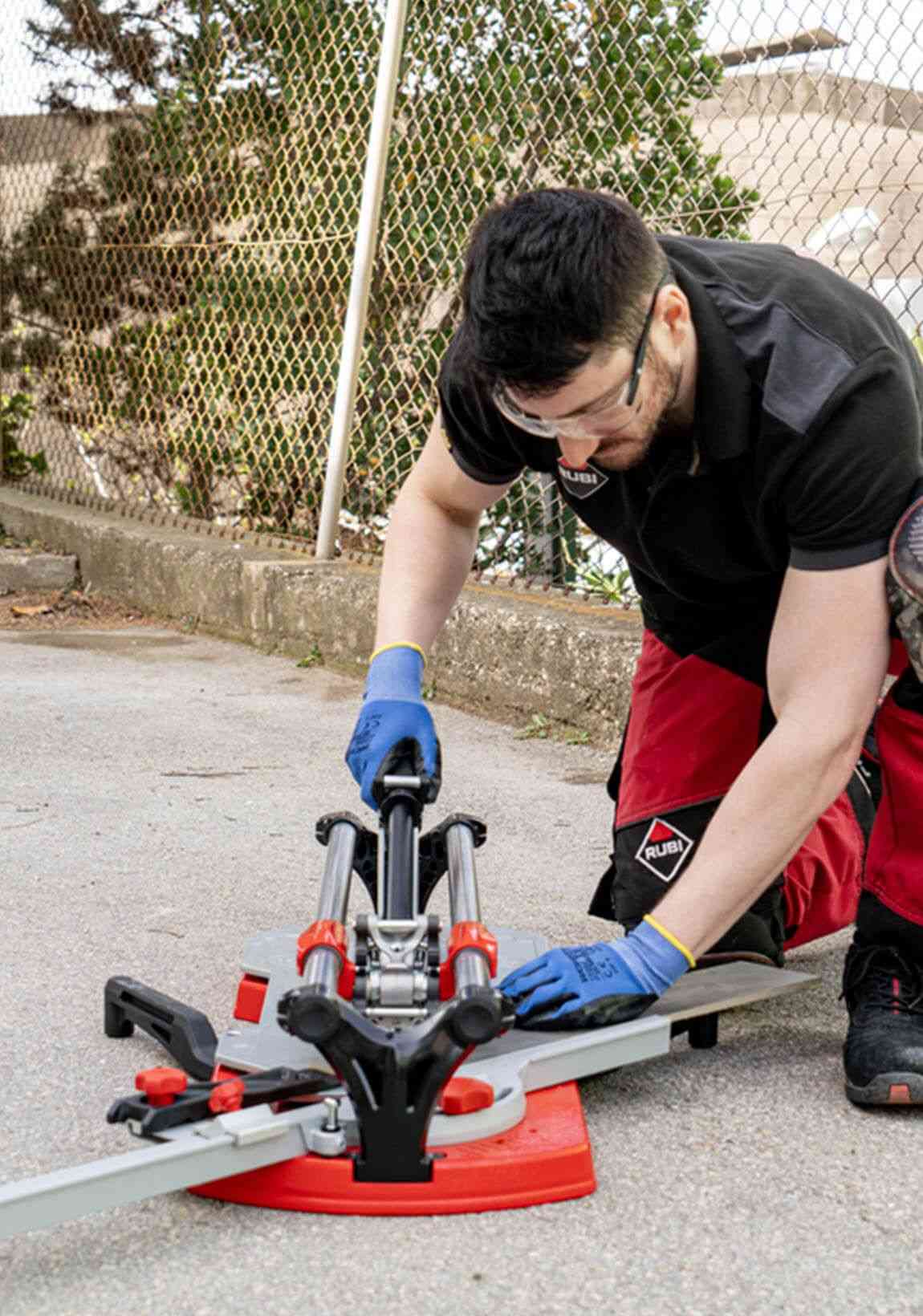 Bricolaje y reformas Cortadora de baldosas manual alquiler online