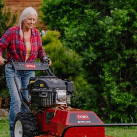 debos_desbrozadora_autopropulsada_toro_brc-28_alquiler_jardineria