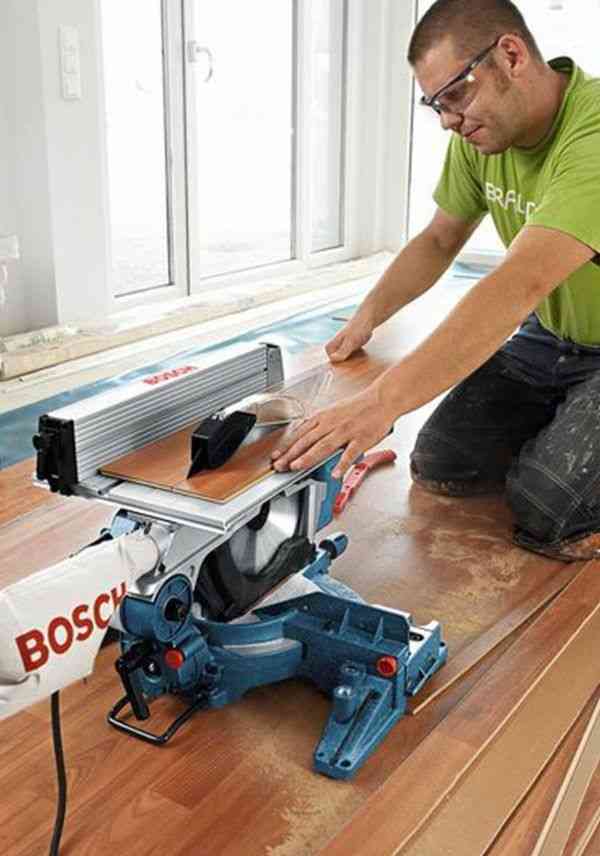 Alquiler de Ingletadora multifuncional eléctrica Bosch para particulares