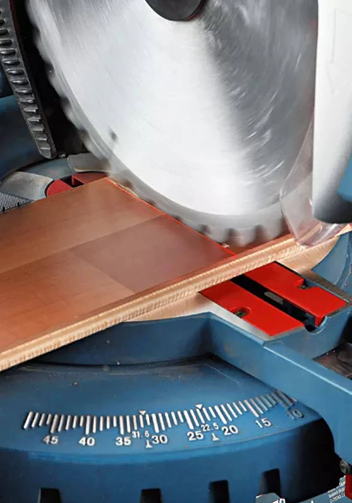 Alquiler de Ingletadora multifuncional eléctrica para particulares