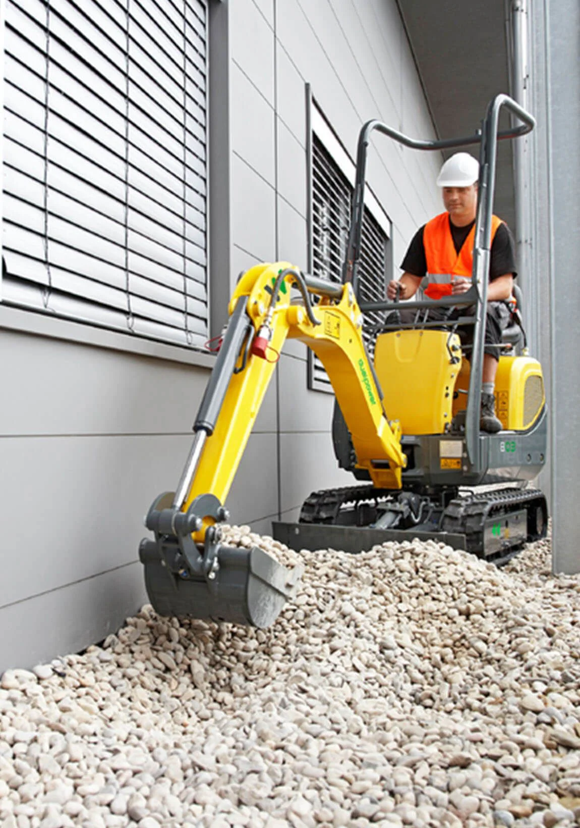 mex10_mini_excavadora_1000kg_wacker_neuson_803dualpower_alquiler