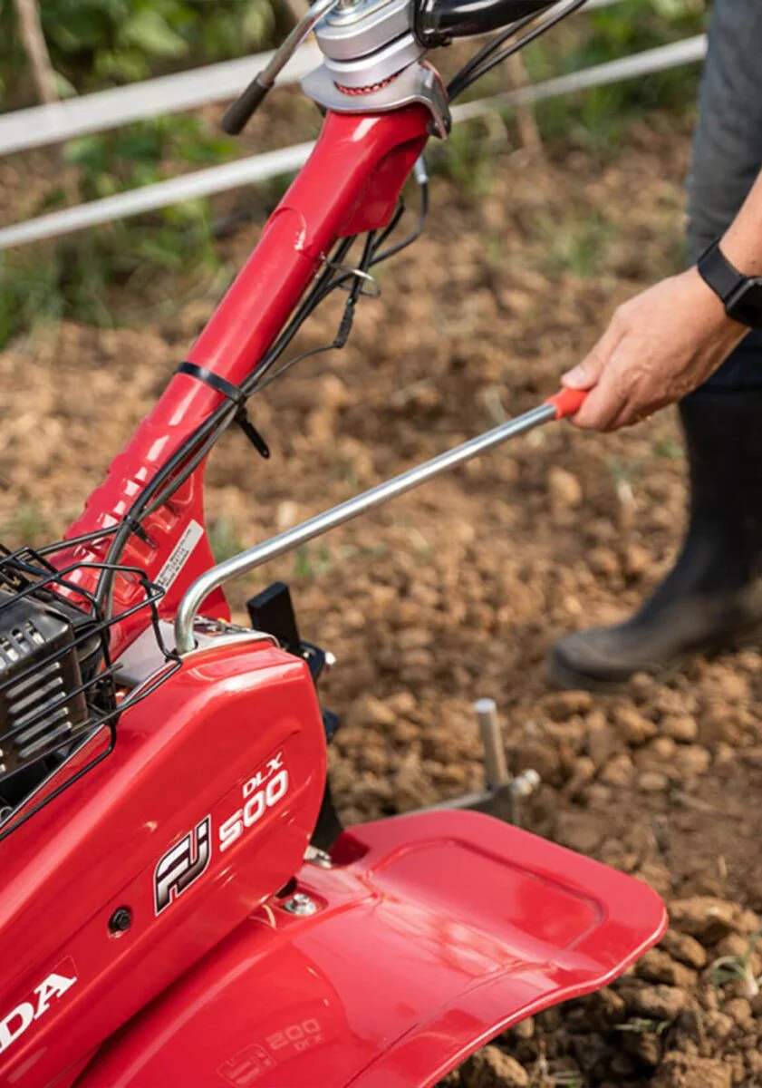 moto_motoazada_para_jardin_honda_fj500dlx_alquiler_smoh_jardineria_tierra_huerto_cultivar