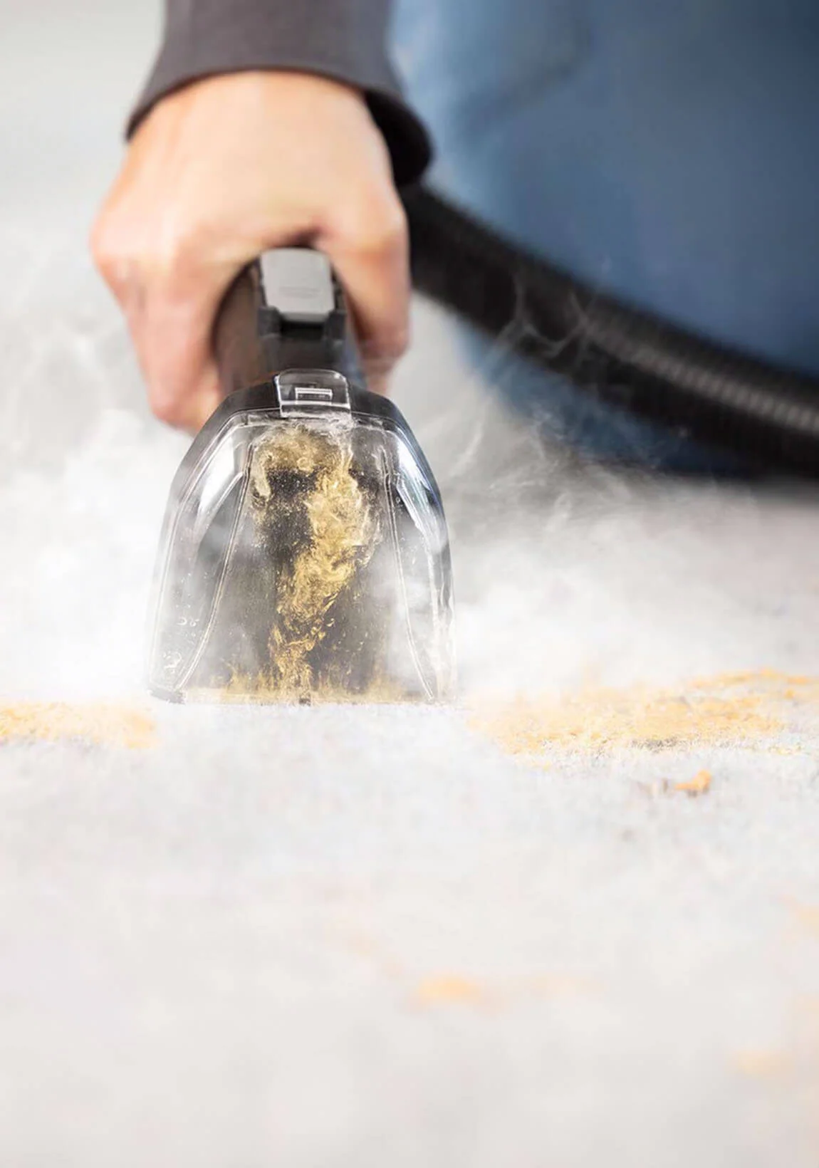 Alquiler de limpiadora de tapicería multisuperficies Bissell SpotClean para particulares