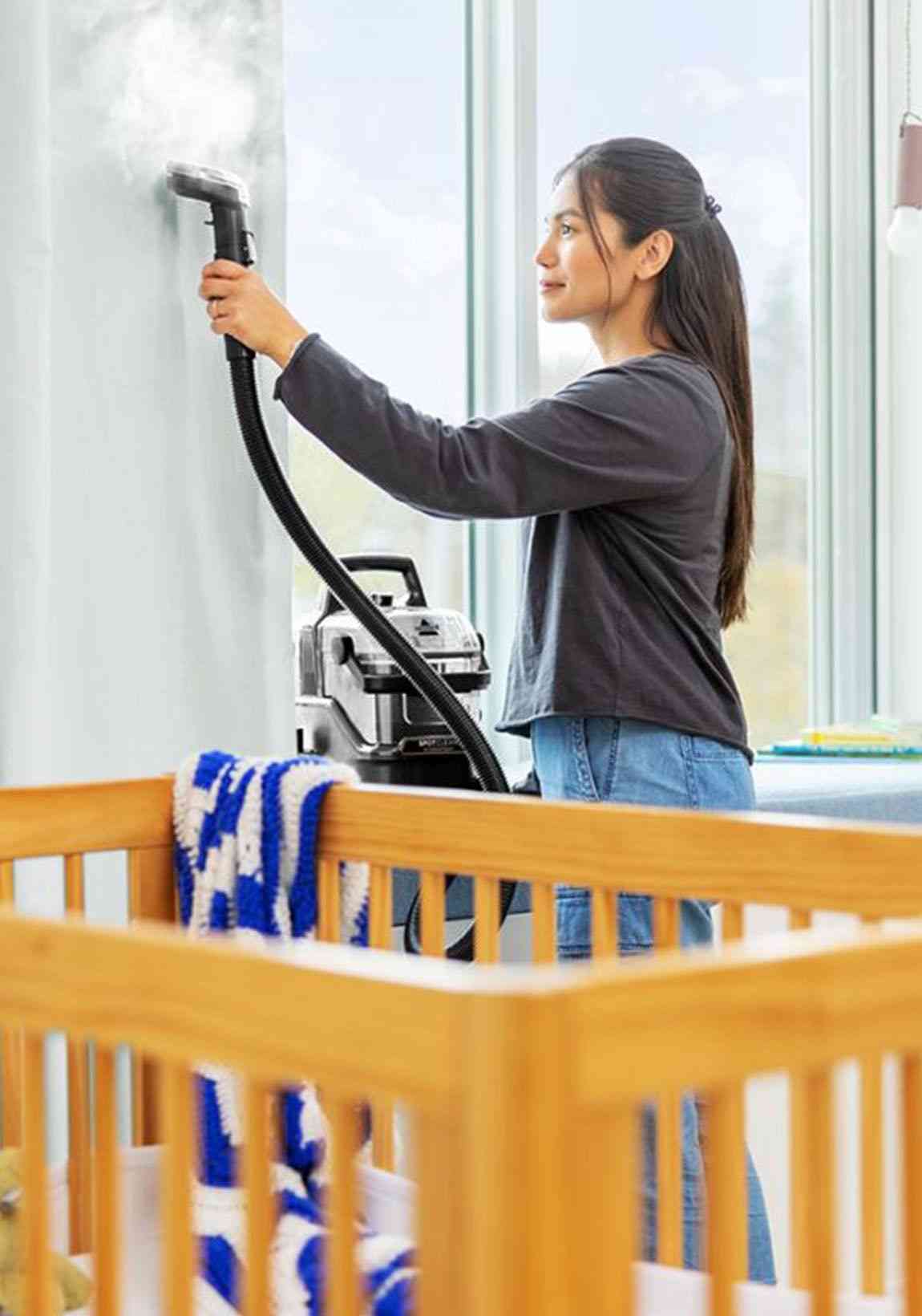 Alquiler de limpiadora de tapicería multisuperficies Bissell para particulares
