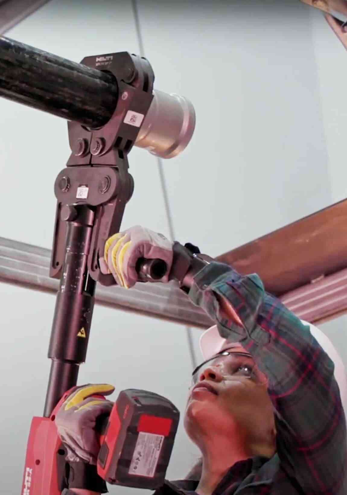 npr32r_prensador_tuberias_hilti_np332a_alquiler