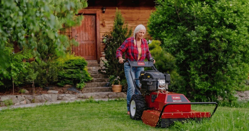 Desbrozadora autopropulsada para la limpieza de tu huerto o jardín